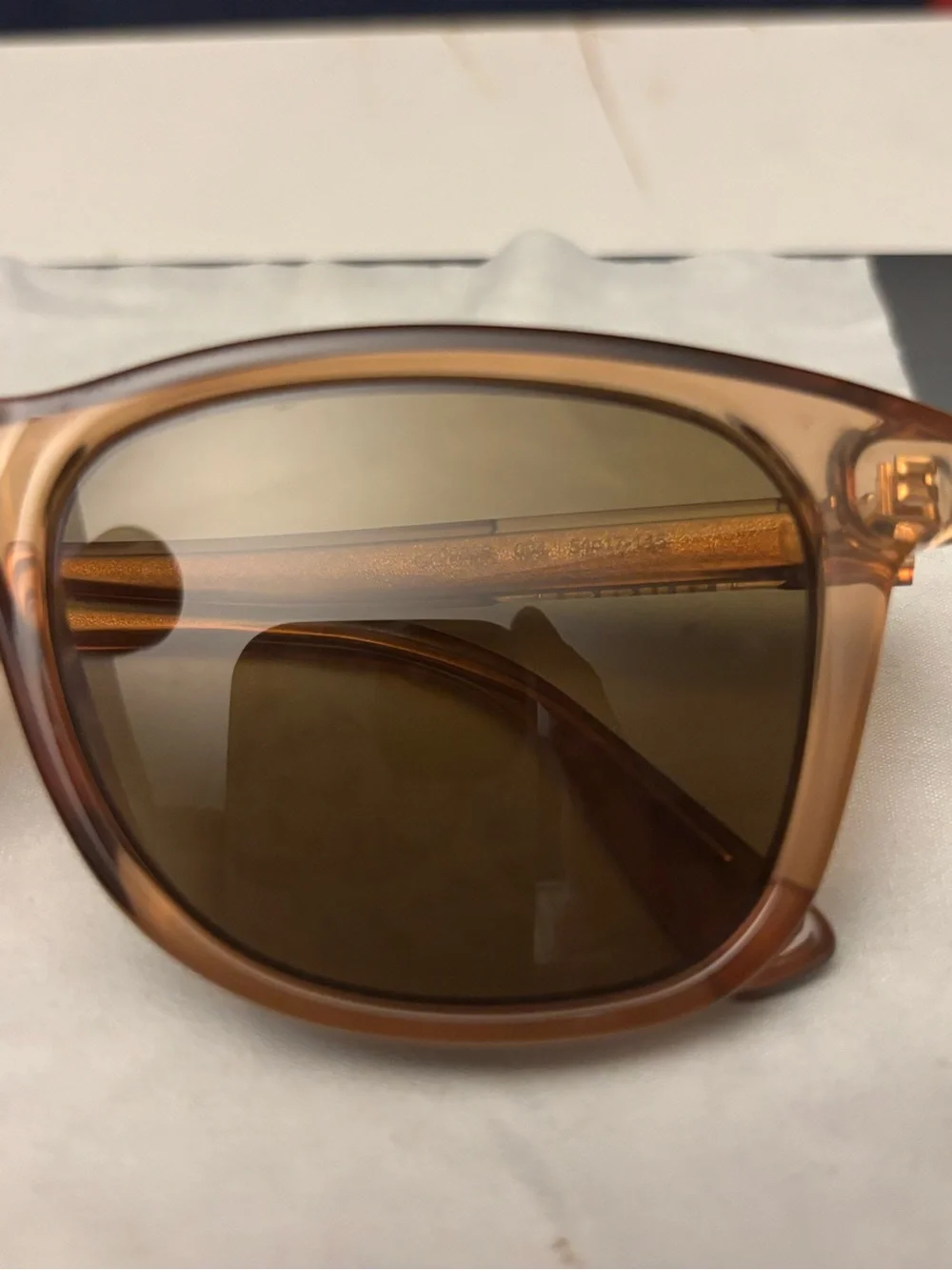 Gucci elegant sunglasses